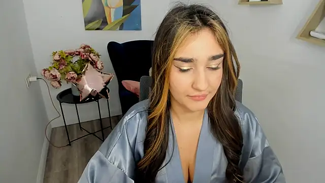 GoldenHeart_1's Live XXX Chat