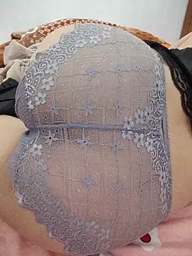 Haralushiaaa Webcam show