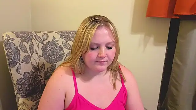 PhatAssBlond's Webcam Show