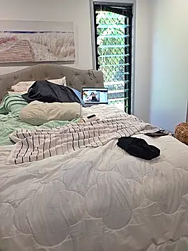 Handsolo_pornn Webbikameraesitys