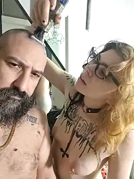 whatevaandissues – webcam-show