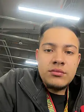 OliverTabordaa Chat XXX in diretta