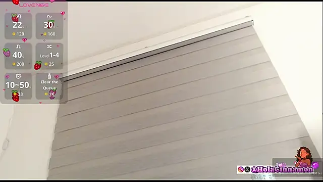 holaRosa live XXX chat