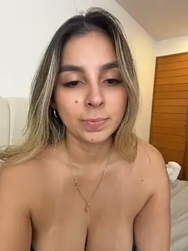 Chatroom XXX en direct de oriana_zoeee