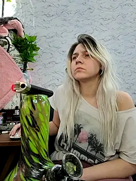 แชท XXX สดของ ScarletCallings_420