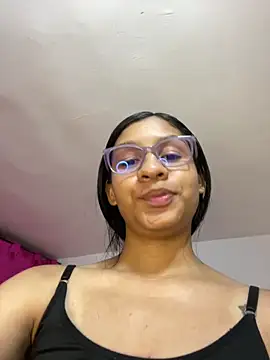 Danaeluxe 现场XXX聊天