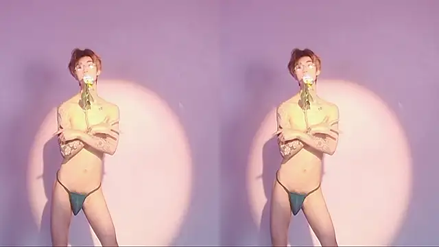 Show modela NTN-lucky na web-kameri