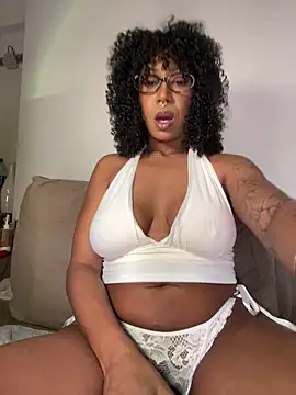 dianagolley420's Live XXX Chat