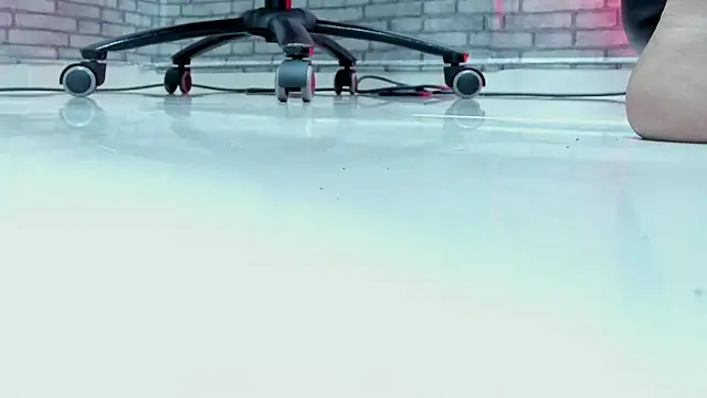 XXX chat uživo modela roxxy_white