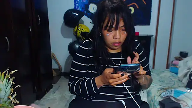 AmaraRoberts420: онлайн-секс-чат