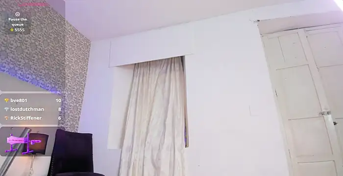 Chatroom XXX en direct de aysha_miller19