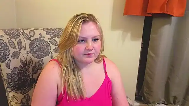 PhatAssBlond's Webcam Show