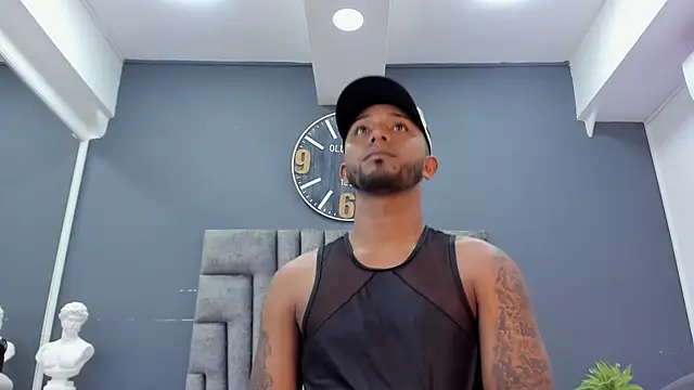 Robin_Rief: διαδικτυακό σόου στην κάμερα