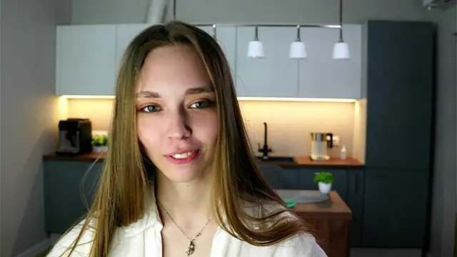 HermaFrain Adlı Modelin Canlı XXX Sohbeti