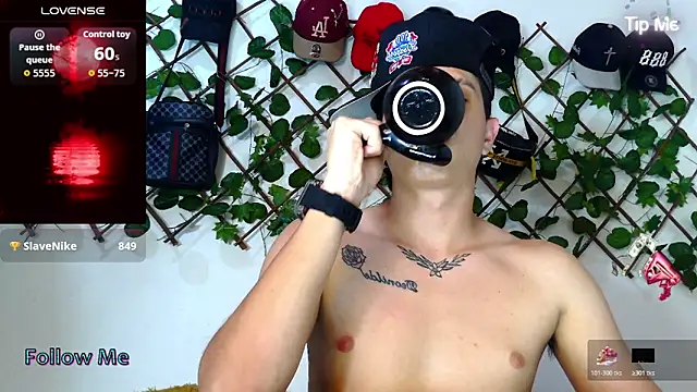 Themasterhades_777's Webcam Show