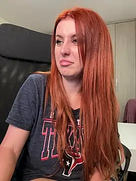 RoxxyDallas Show in webcam