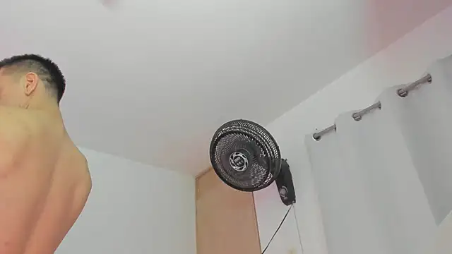 GilberMxx webkamerás műsora