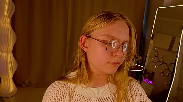 AlicaCohill's Live XXX Chat