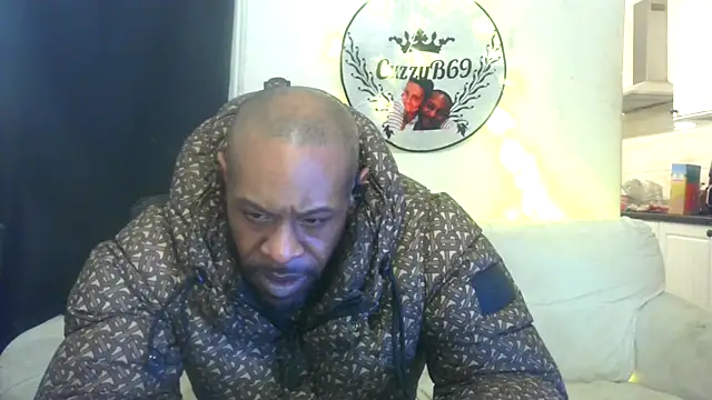 Živý XXX chat CuzzyB69