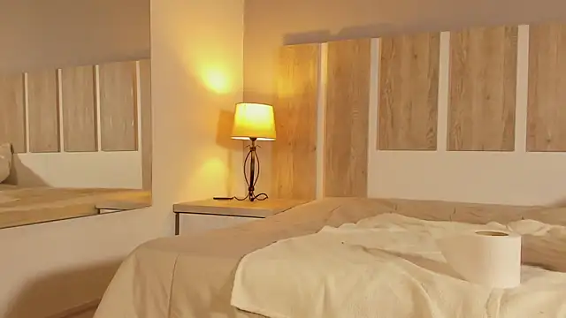 EmilySearss Adlı Modelin Canlı XXX Sohbeti