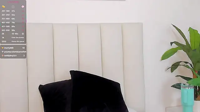 Megan_Brunette2: онлайн-секс-чат