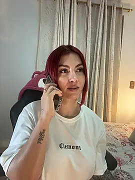 zafiro_mo0n's Live XXX Chat