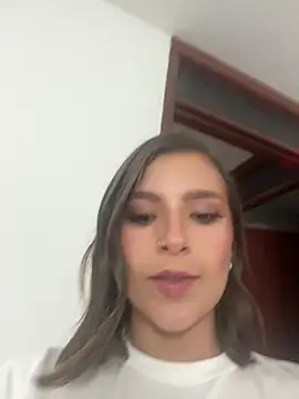 Adhhaaraaa_ Live XXX-Chat