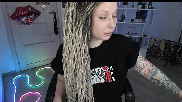 HoneySallyMoore Chat XXX live