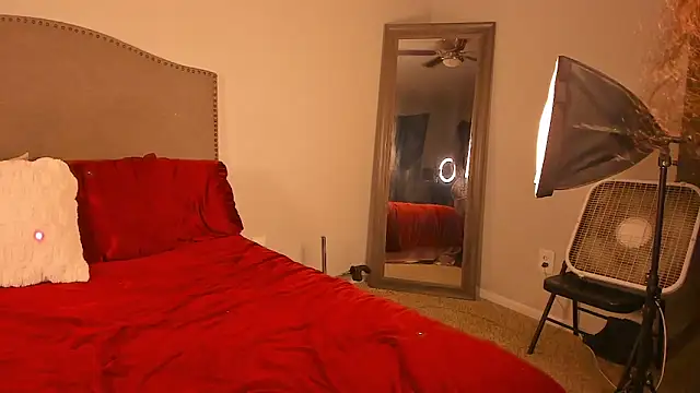 yiauana's Live XXX Chat