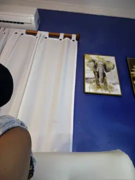 NovaFoxx Chat XXX in diretta