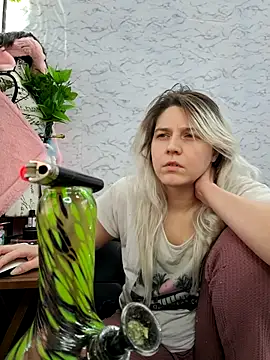 ScarletCallings_420's Live XXX Chat