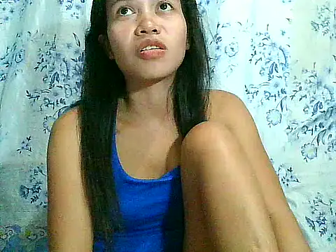 PinaySkinnyGirl's Live XXX Chat