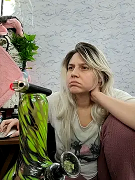 دردشة ScarletCallings_420 الجنسية المباشرة