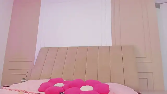 ameliiaa_smith Adlı Modelin Canlı XXX Sohbeti