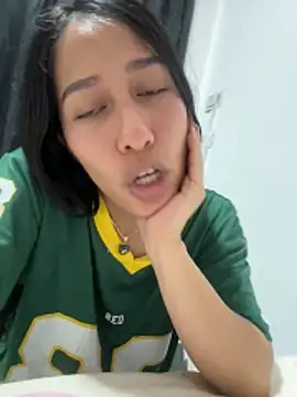 Amelia_Rivas Adlı Modelin Canlı XXX Sohbeti