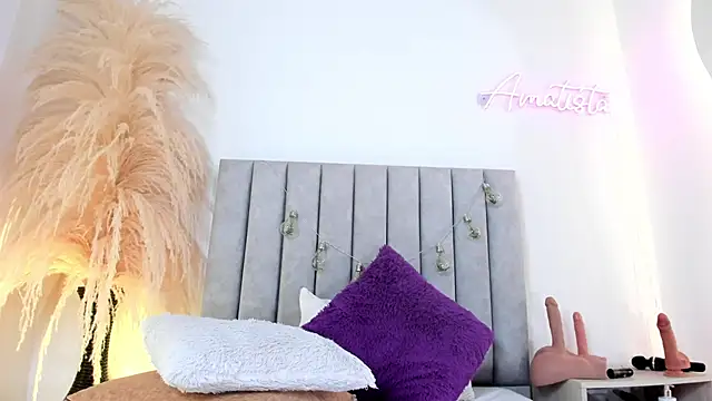 Chat +18 de AmatistaSallow__ ao vivo