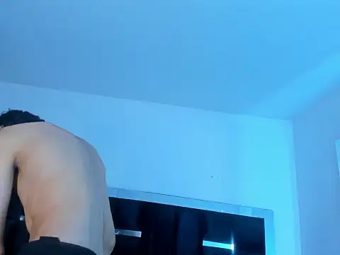 DANITENDER555 Webcam show