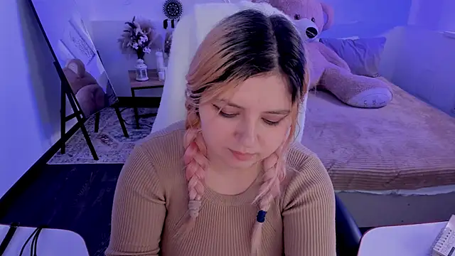 DiaAngellのライブXXXチャット