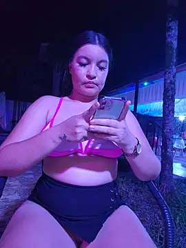 แชท XXX สดของ Pretty_Julieta