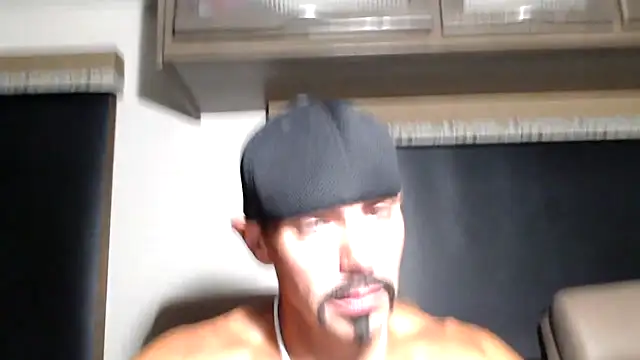 ThickD2C Chat XXX in diretta