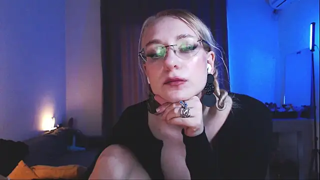 welliza Adlı Modelin Canlı XXX Sohbeti