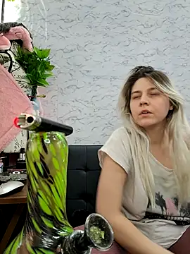 ScarletCallings_420のライブXXXチャット