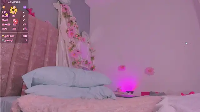 Starlights' Live XXX Chat