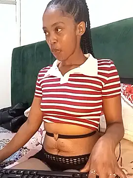 Chat +18 de GoodinbedAfrican4 ao vivo