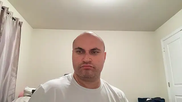 Pokazy przed kamerką – SluggishChase99