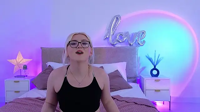 XXX chat uživo modela Jules_night