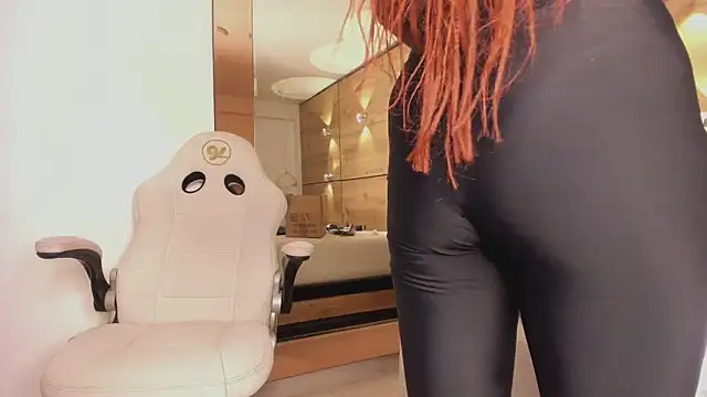 alika_brown_n Live XXX chat