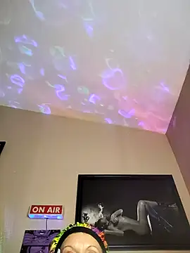 دردشة TheDime الجنسية المباشرة