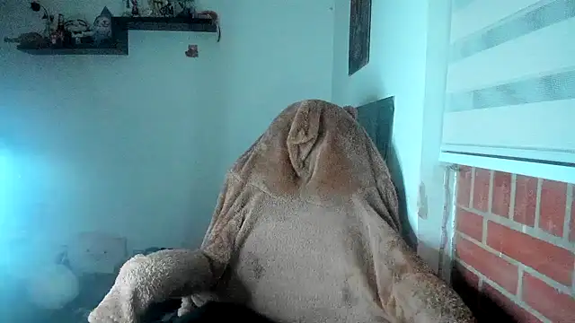 Chatroom XXX en direct de Shaddycute_