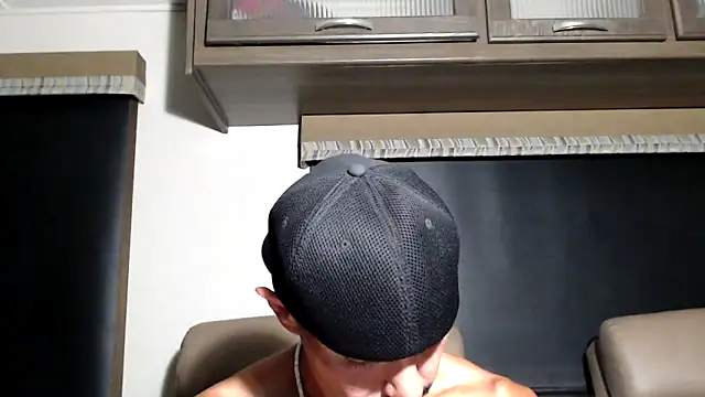 ThickD2C: онлайн-секс-чат